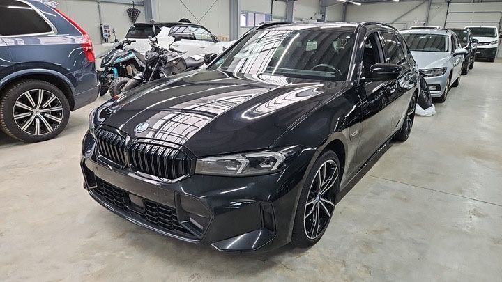 BMW 330 97.712 km 34.999 &euro; Köln 50767