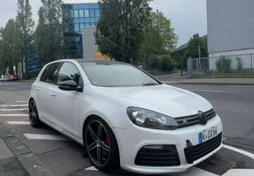 VW Golf 204.594 km 5.800 &euro; Köln 51103