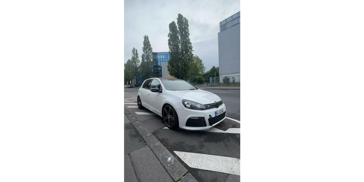 VW Golf 204.594 km 5.800 &euro; Köln 51103