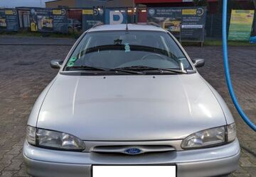Ford Mondeo 157.001 km 1.699 &euro; Köln 50668