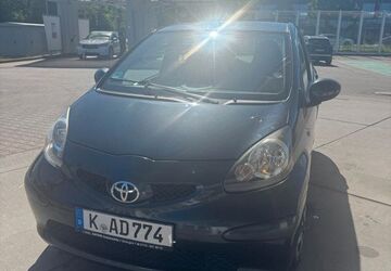 Toyota Aygo (X) 152.180 km 1.500 &euro; köln 50769