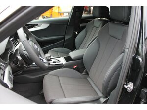 Audi A4 Avant TDi Quatt S-Line Navi AHK Standh Matrix 9.000 km 39.950 &euro; Bonn 53225