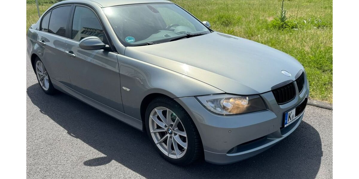 BMW 318 227.130 km 5.500 &euro; Köln 50829