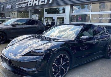 Porsche Taycan 9.257 km 65.990 &euro; Köln 51069