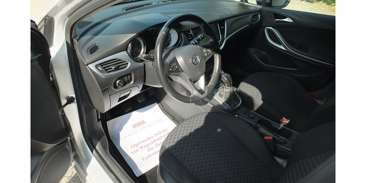 Opel Astra EDITION NAVI KLIMA TEMPOMAT BLUETOOTH 99.125 km 8.908 &euro; Köln 50858