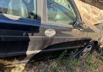 Saab 9-3 227.926 km 600 &euro; Bonn, Stadt 53227
