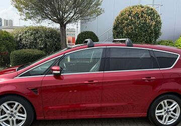Ford S-Max 226.485 km 10.900 &euro; Köln 50977