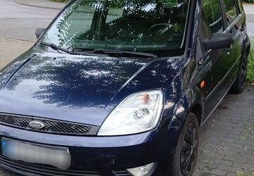 Ford Fiesta 194.000 km 1.700 &euro; Köln 51069