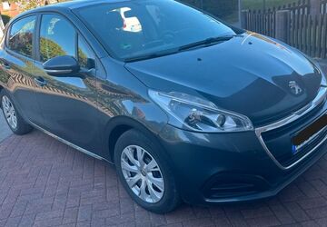Peugeot 208 133.000 km 6.100 &euro; Köln 50677
